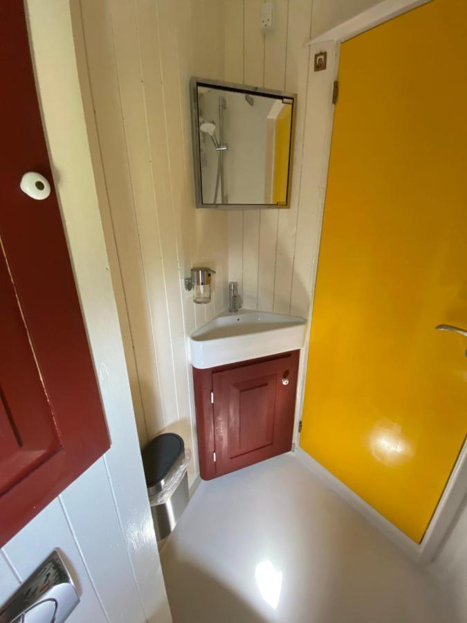 Guesthouse Gjoel Gjøl エクステリア 写真